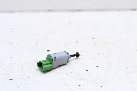 2014-2020 Maserati Ghibli 3.0L RWD Brake Light Pedal Switch 670001724 OEM - Alshned Auto Parts