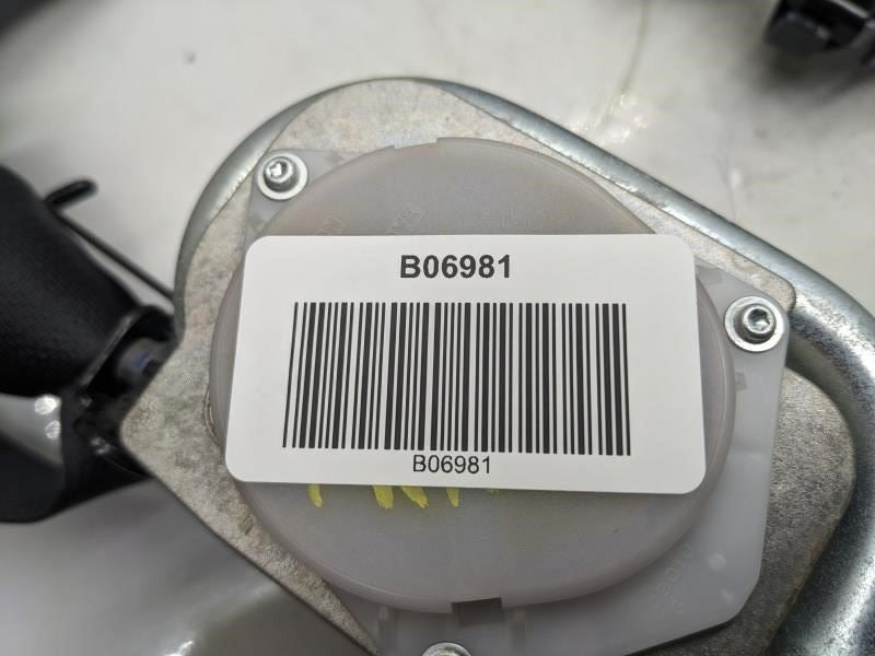 2011-15 Kia Optima LX Front Passenger Right Side Seat Belt Retractor 88820-2T51010