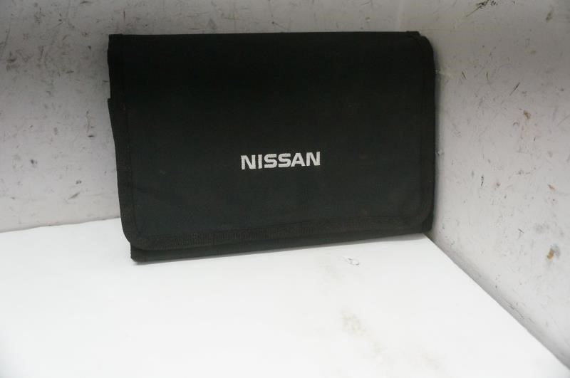 2017 Nissan Titan Owner's Manual Book Set with Case - Alshned Auto Parts
