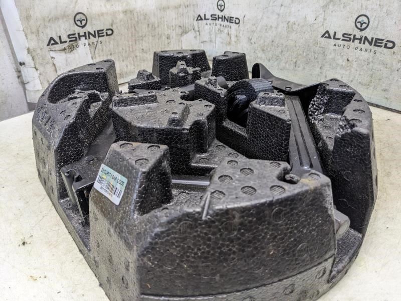 2019-2021 GMC Terrain Lift Jack w/ Foam Holder Container 23462781 OEM - Alshned Auto Parts