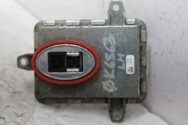 2011 BMW X3 Xenon Headlight Ballast Control Unit 7255724 OEM - Alshned Auto Parts
