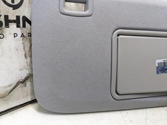 2016-22 Chevrolet Malibu RH Sun Visor w/ Illuminated Mirror 23229115 OEM *ReaD* - Alshned Auto Parts