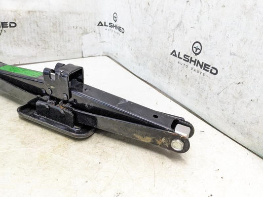 2016-2020 Kia Sorento Spare Scissor Car Jack 09110-C5000 OEM1