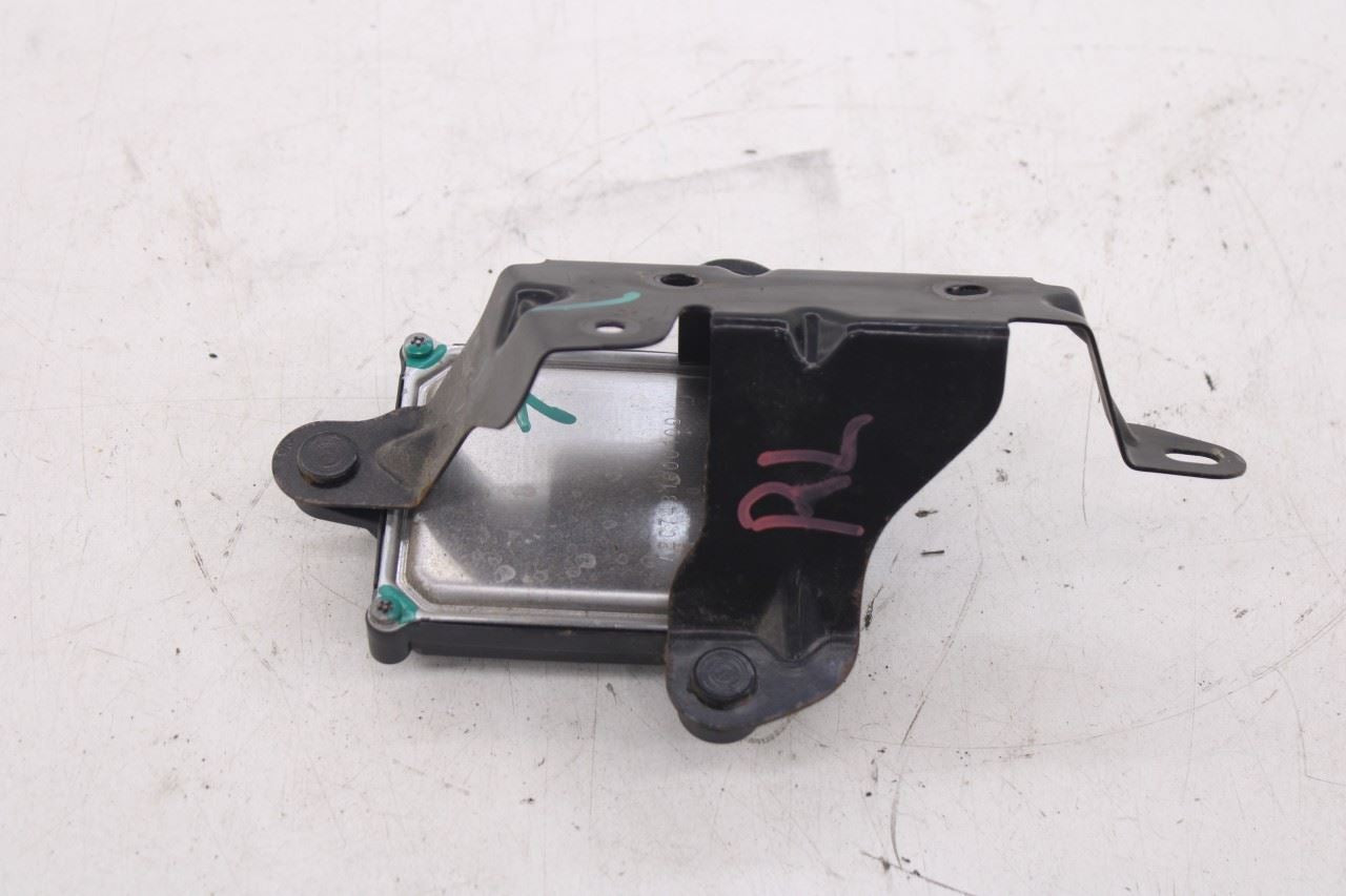 17-19 Subaru Impreza 2.0I Limited RR LH Blind Spot Detection Radar Sensor Module12