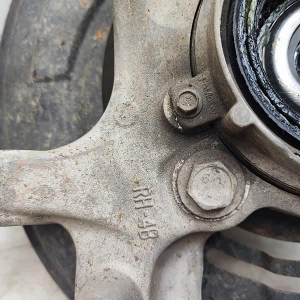 2018-2021 Ford Expedition Front Right Spindle Knuckle Hub JL1Z-3K185-A OEM - Alshned Auto Parts