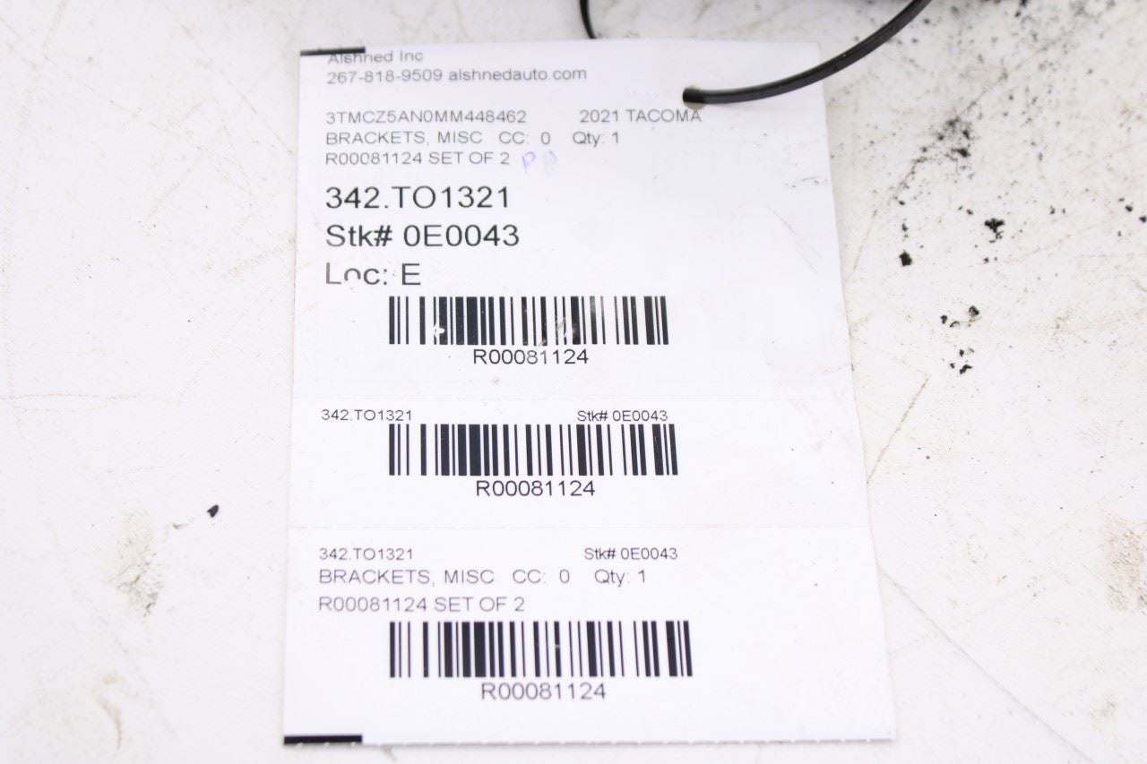 15-23 Toyota Tacoma SR5 3.5L Rear Frame Right Side Leaf Spring Mount Bracket Set11