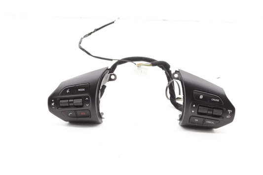 2015-2018 Kia Sorento EX 3.3L AWD Steering Wheel Cruise and Audio Control Switch - Alshned Auto Parts