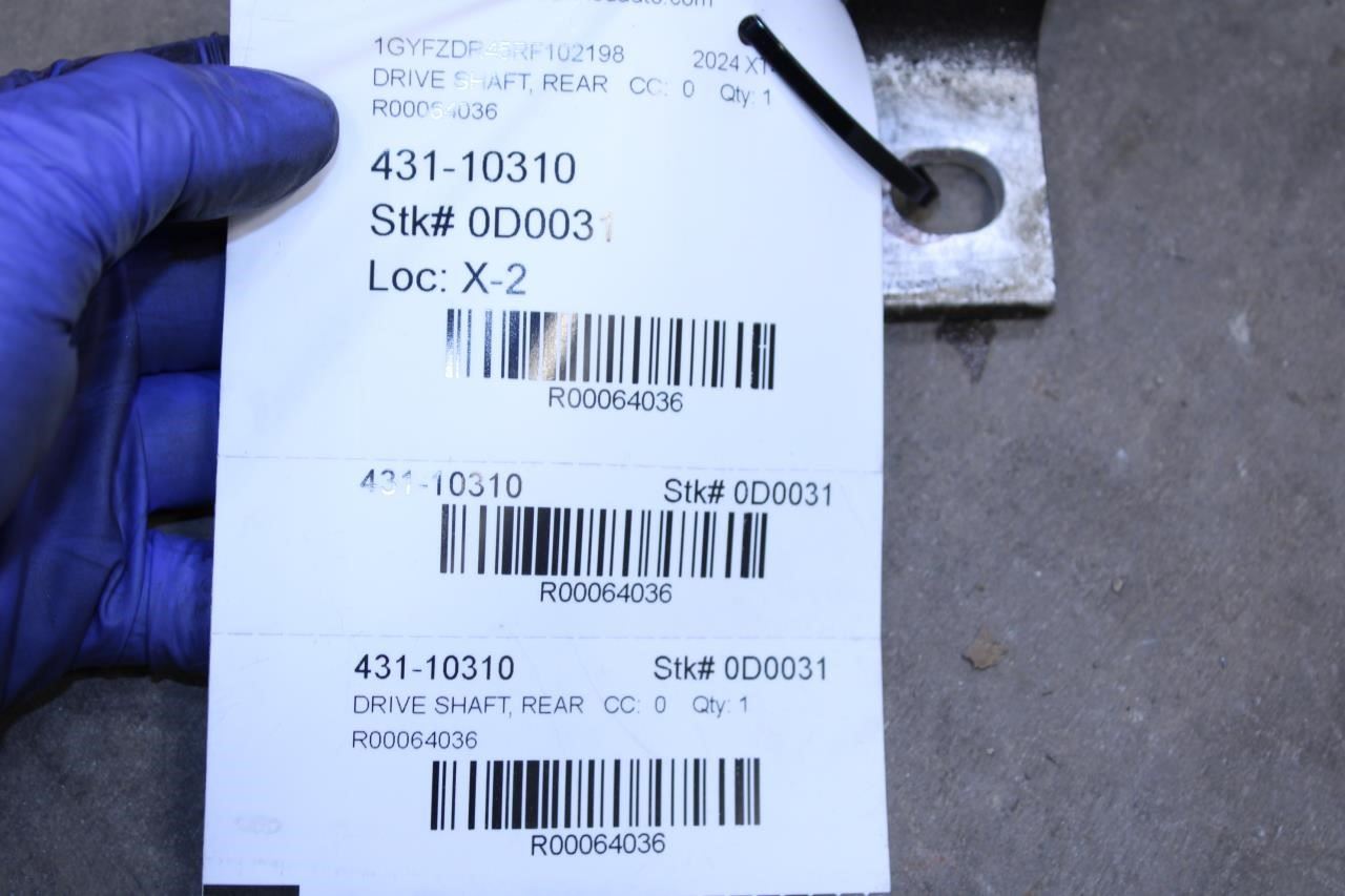 2019-2024 Cadillac XT4 Premium 2.0L AWD Rear Drive Shaft Propeller 42798053 OEM - Alshned Auto Parts