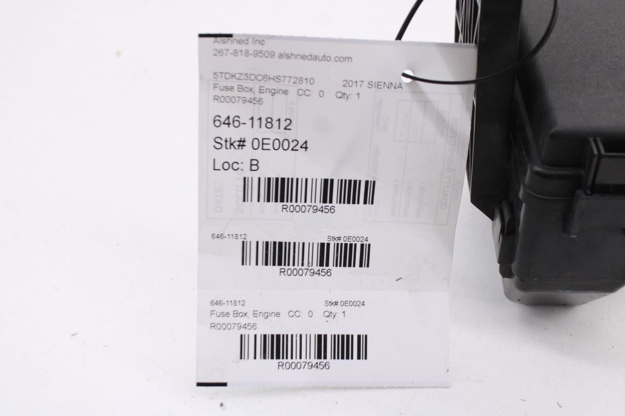 2016-2018 Toyota Sienna LE 3.5L FWD Engine Bay Fuse Relay Box 82672-08130 OEM - Alshned Auto Parts
