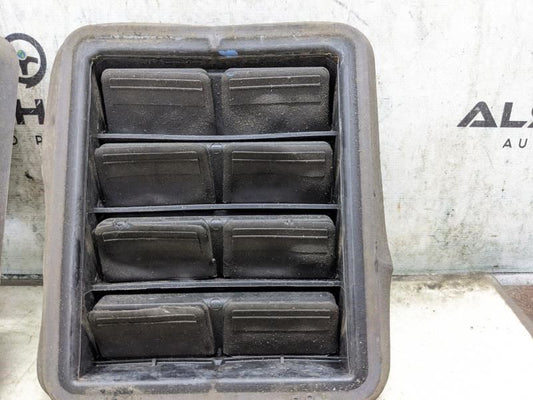 11-21 Jeep Grand Cherokee RR RH/LH Quarter Panel Pressure Vent 68260545AA *ReaD - Alshned Auto Parts