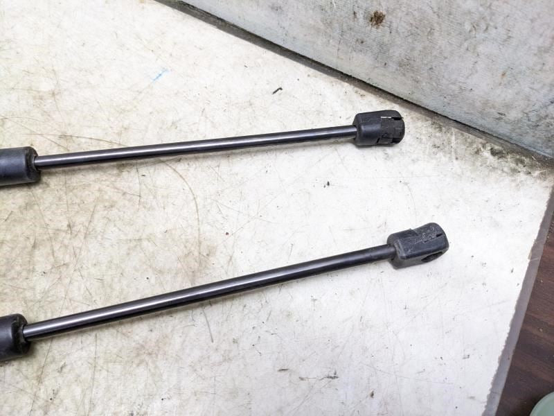 2014-2019 Kia Soul Left & Right Tailgate Lift Support Strut 81780-B2000 OEM - Alshned Auto Parts