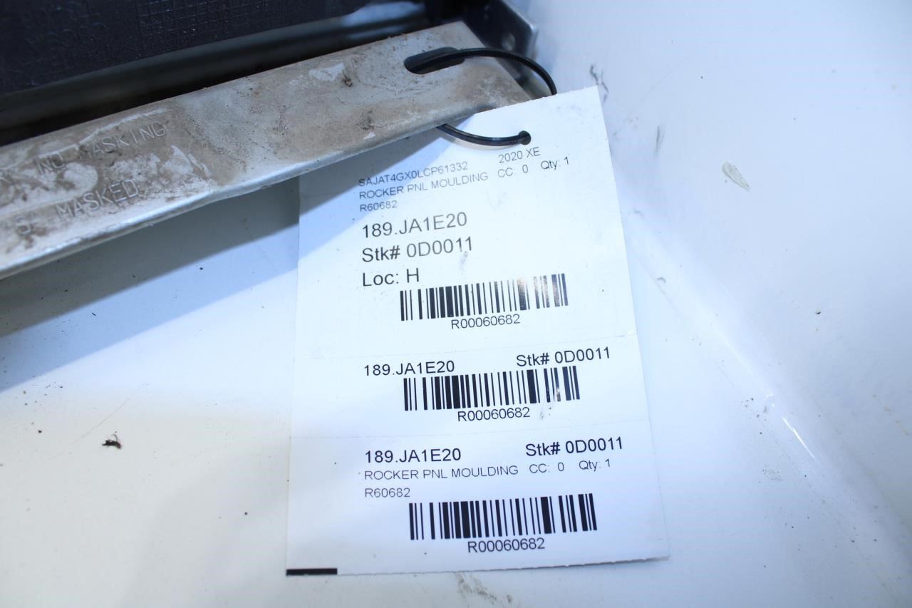 17-20 Jaguar XE R-Dynamic S Driver Left Skirt Rocker Molding T4N18963LML *ReaD* - Alshned Auto Parts