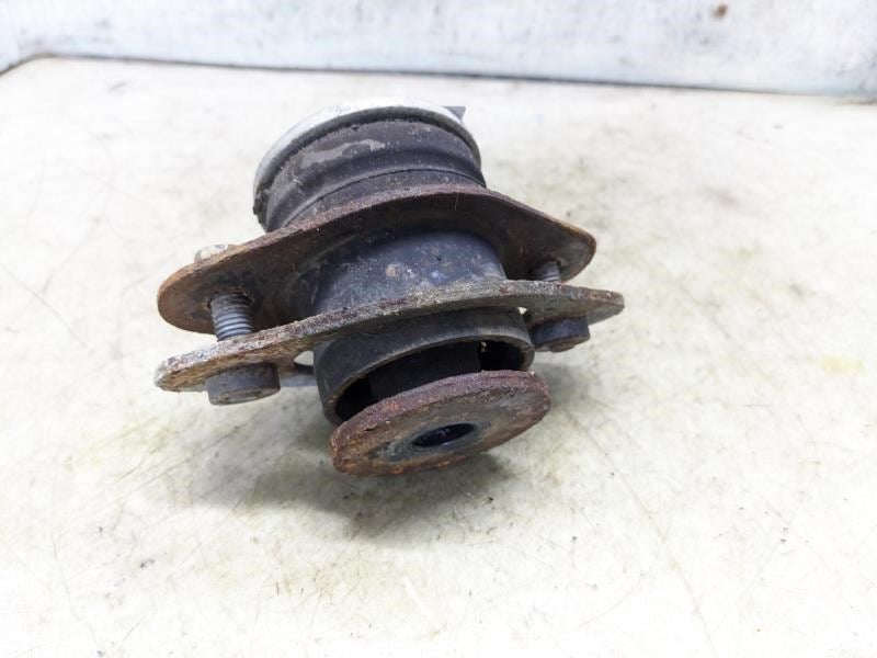 2018-2023 Ford Expedition Right Body Mount Cushion Insulator JL1Z-2500154-E OEM - Alshned Auto Parts