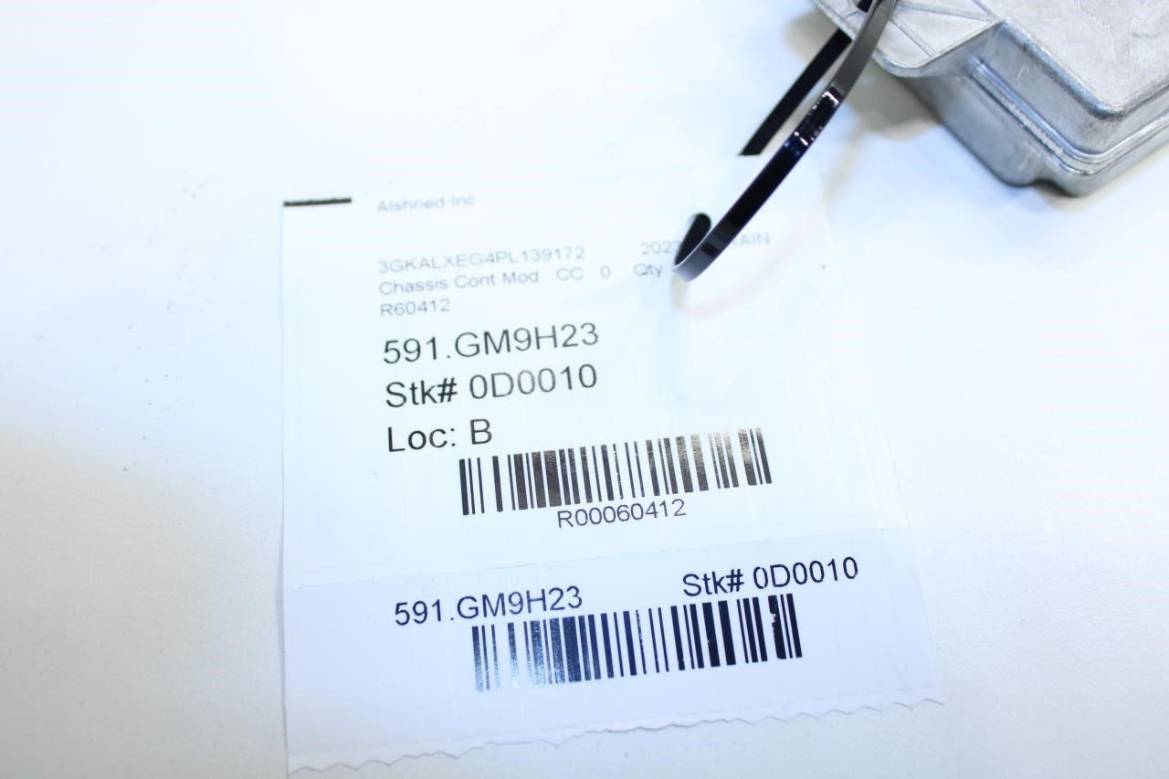 22-2024 GMC Terrain Audio Equipment Radio Amplifier Control Module 85576772 OEM - Alshned Auto Parts