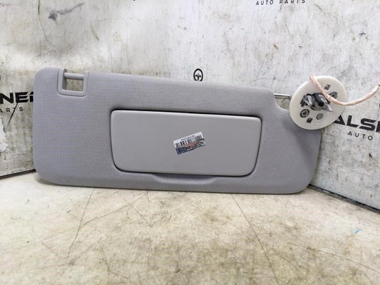 18-21 Chevrolet Equinox FR RH Sun Visor w/ Illuminated Mirror 84836048 OEM *ReaD - Alshned Auto Parts