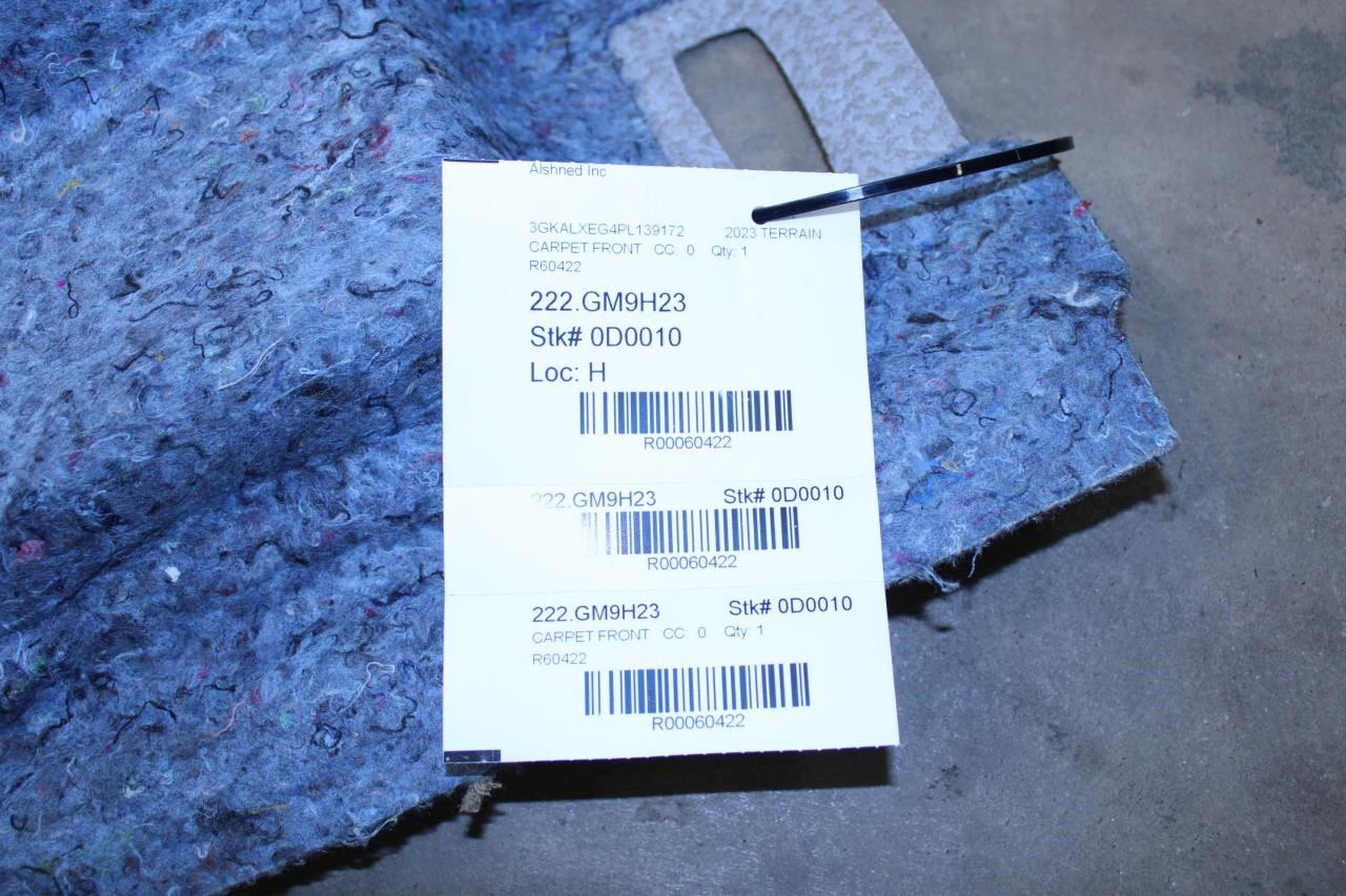 2018-24 GMC Terrain Denali Front RH Floor Interior Carpet Cover Mat 23278356 OEM - Alshned Auto Parts