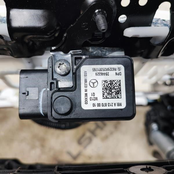 2015-2021 Mercedes-Benz C300 Front Right Seat Adjust Assembly 000-910-63-03 OEM - Alshned Auto Parts