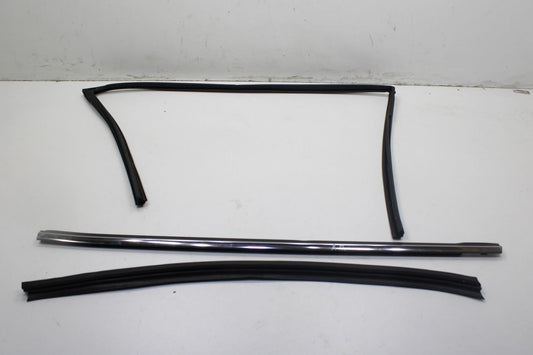 17-22 Nissan Rogue Sport SL AWD FR LH Door Run Channel Belt Outer Inner Molding - Alshned Auto Parts