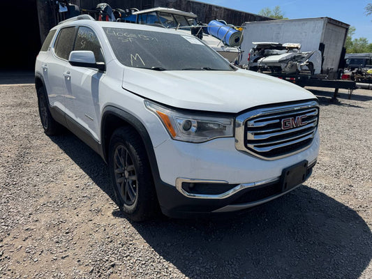 Donor vehicle 2019 GMC Acadia SLT-1 White - Alshned Auto Parts