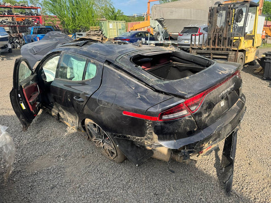 Donor vehicle 2022 Kia Stinger GT1 Gray - Alshned Auto Parts
