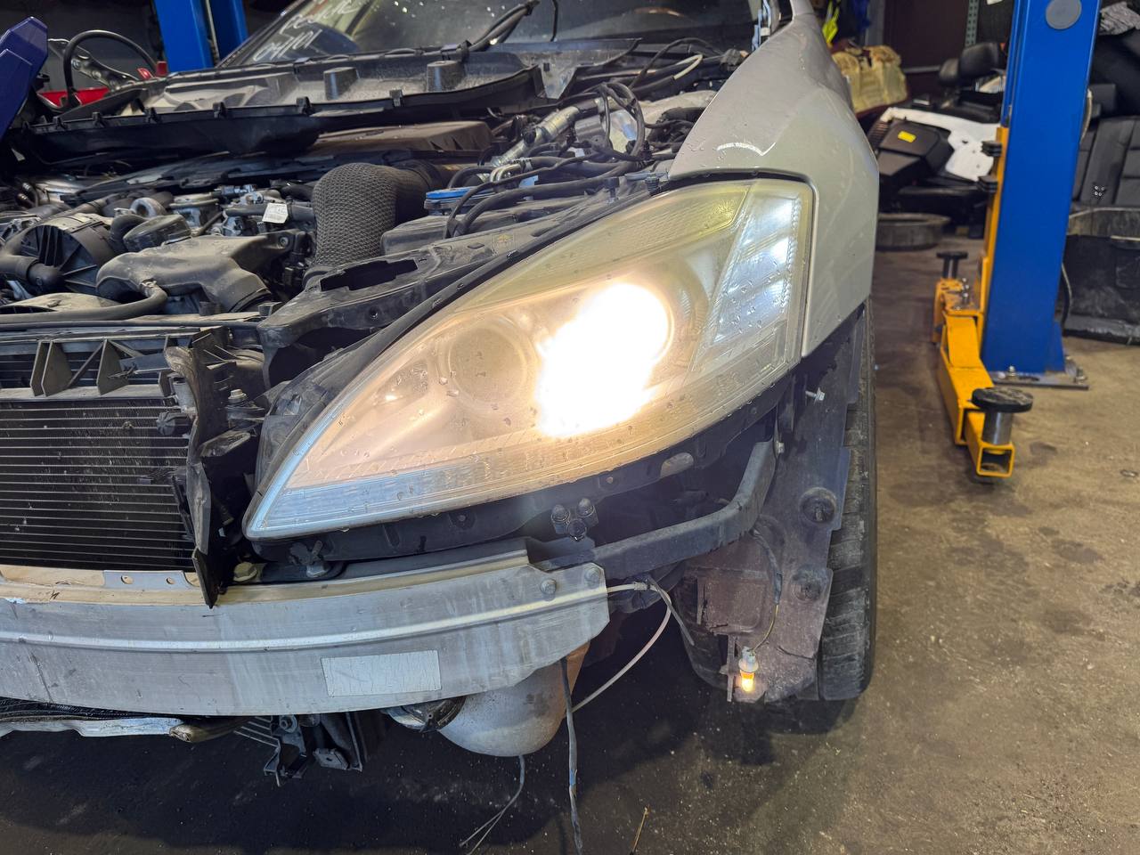 Donor vehicle 2010 Mercedes-Benz S550 Silver - Alshned Auto Parts