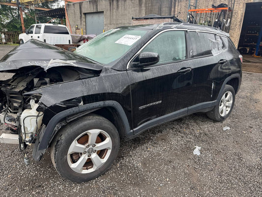 Donor vehicle 2018 Jeep Compass Latitude Black - Alshned Auto Parts