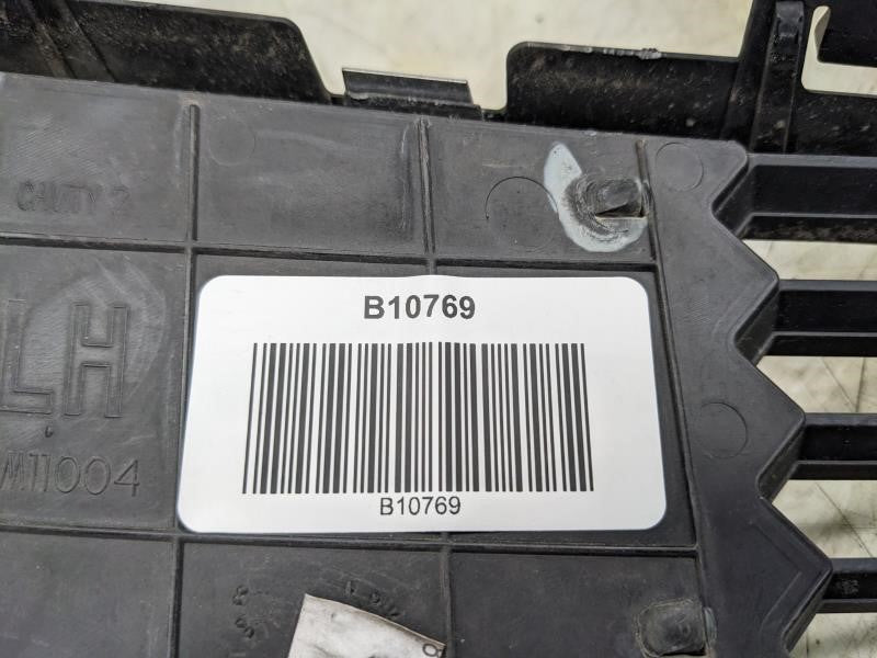 2011-2014 Chevrolet Cruze Front Center Lower Grille 95225614 OEM - Alshned Auto Parts