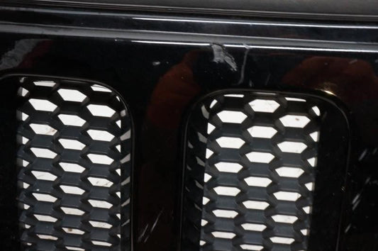*READ-AS-IS* 2018-2020 Jeep Wrangler Front Radiator Grille 6BY75TRMAC OEM - Alshned Auto Parts