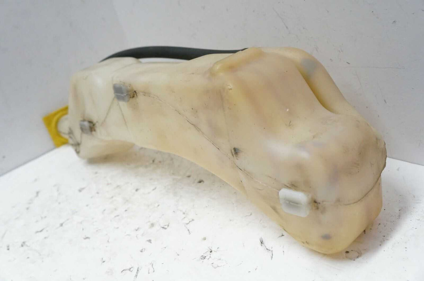 2008-2017 dodge grand caravan town country coolant washer bottle 04677569aa oem - Alshned Auto Parts