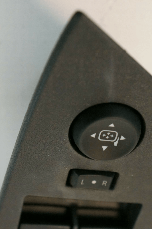 10-15 chevrolet equinox front left door window switch bezel oem 25946838/40 - Alshned Auto Parts