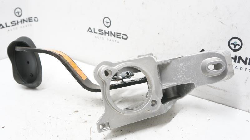 2009 Mini Cooper Brake Pedal Assembly 35.00.6770613-04 OEM - Alshned Auto Parts