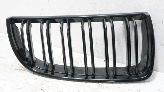 2008 BMW 328i Upper Front Right Passenger Radiator Grille 51-13-7-120-008 OEM - Alshned Auto Parts