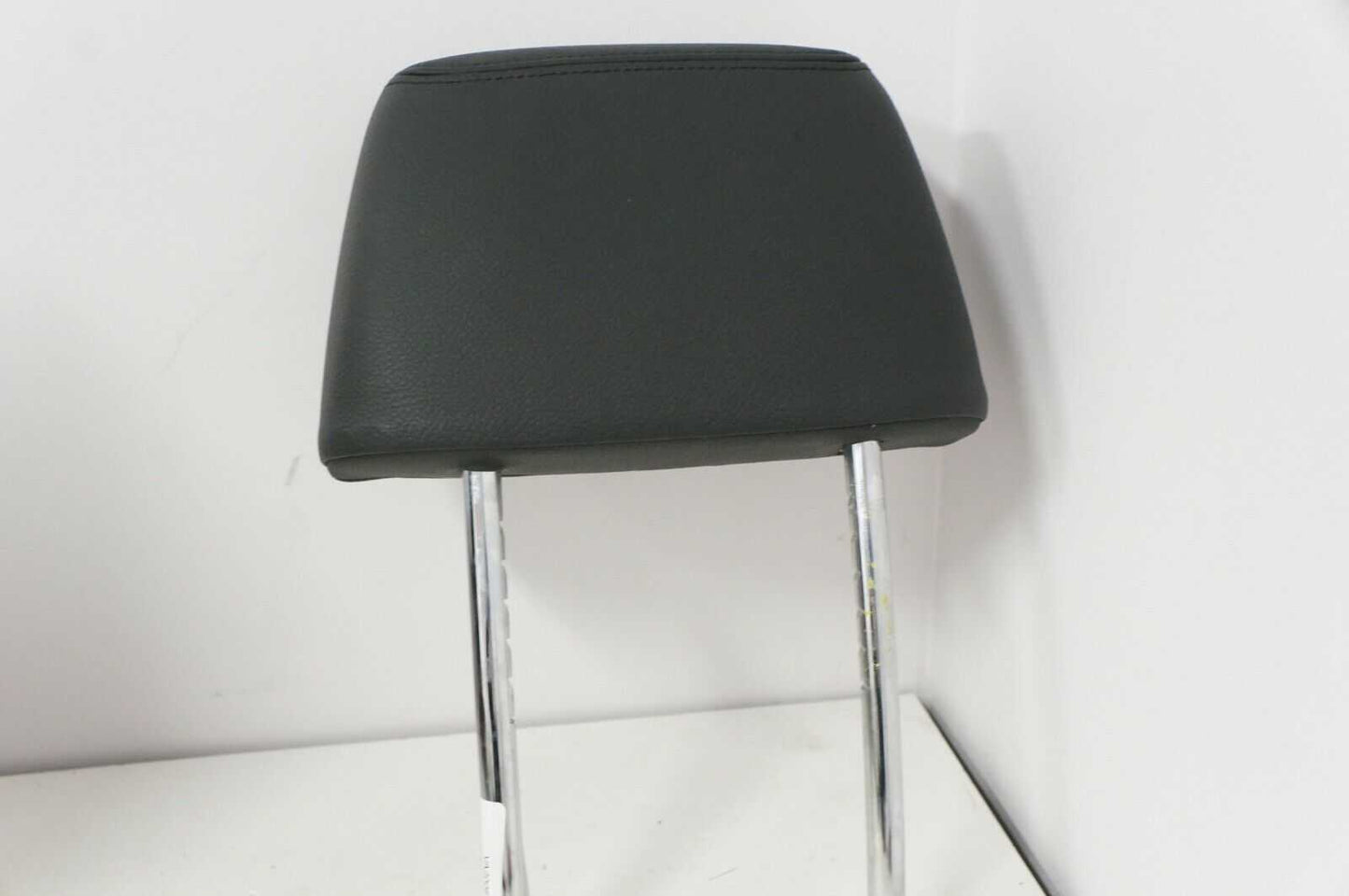 13-15 BMW X1 Front Left Right HEADREST BLACK LEATHER 52-10-7-292-710 OEM VA2006 - Alshned Auto Parts