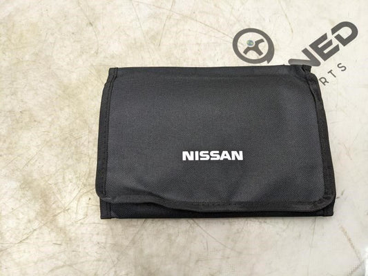 2020 Nissan Rogue Sport Quick Reference Guide set with Case WB20EA-NALLU4 OEM - Alshned Auto Parts