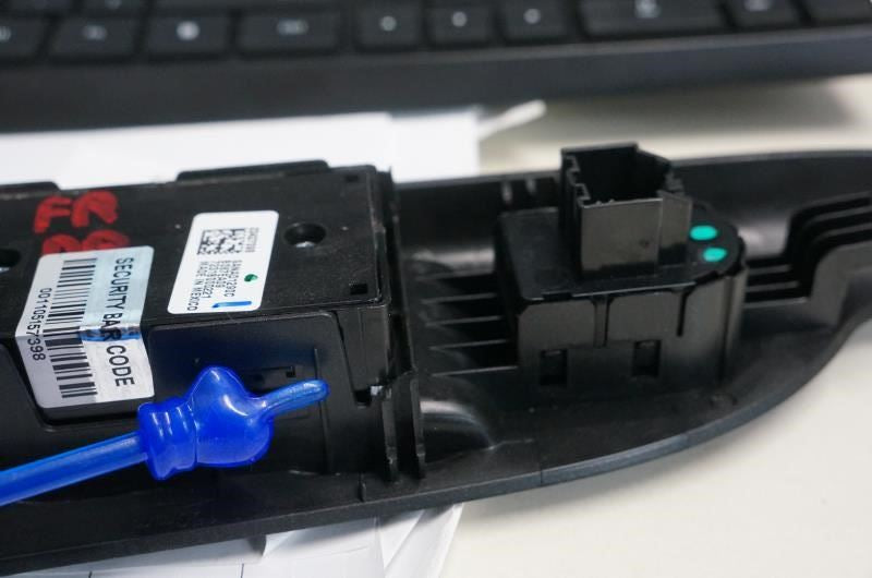 2015-2022 GMC Canyon FR Left Door Power Window Switch Bezel 23427098 OEM *ReaD* - Alshned Auto Parts