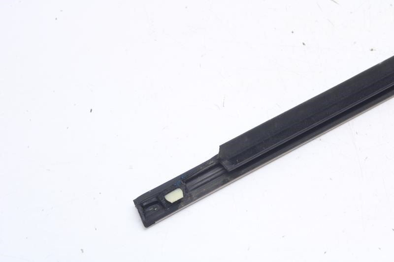 17-24 Chrysler Pacifica Rear Right Slide Door Belt Outer Weatherstrip 68188798AE - Alshned Auto Parts