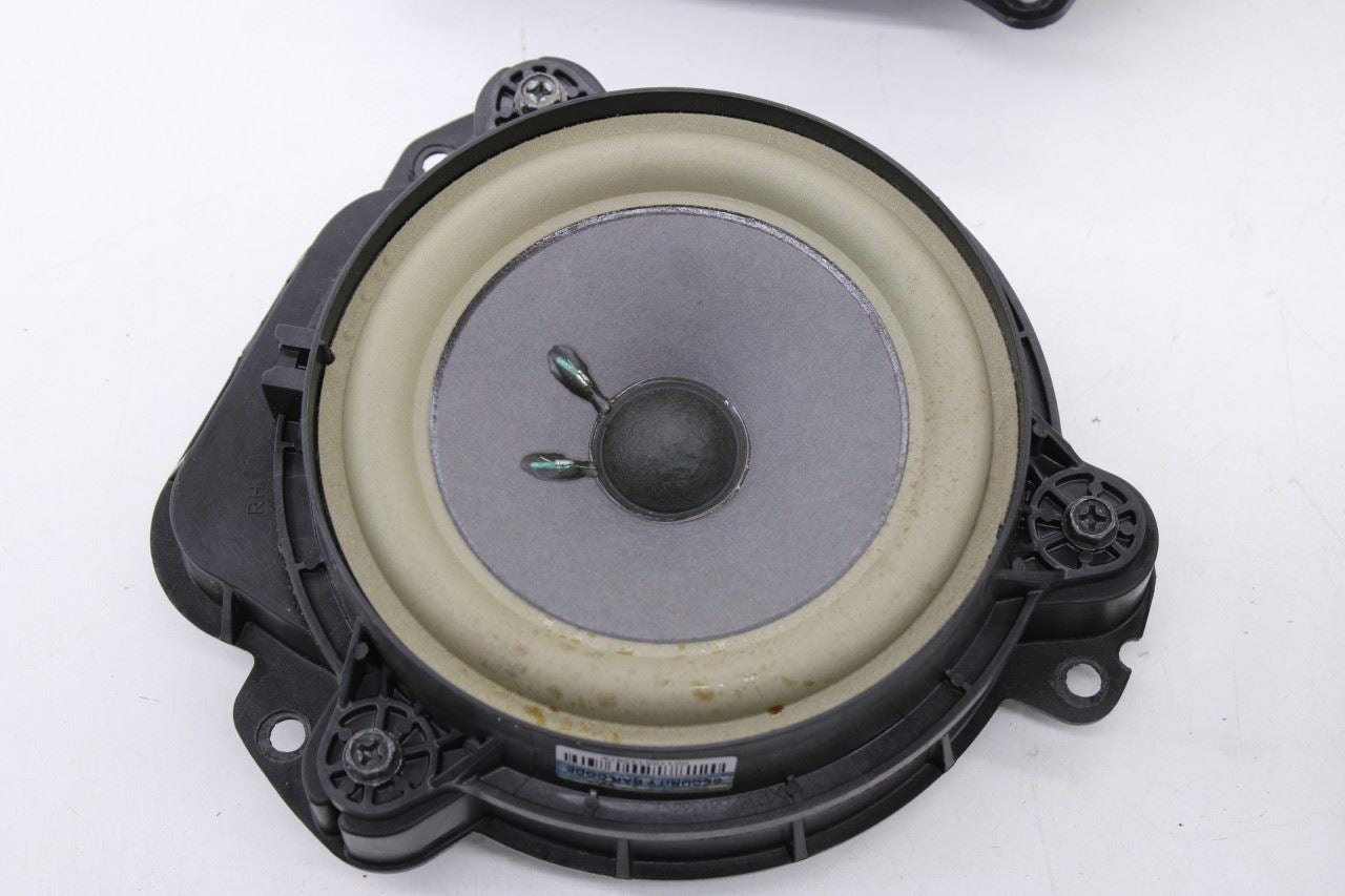 2015-2020 Infiniti QX60 Front and Rear Right and Left Door Speaker 28157-7S2004