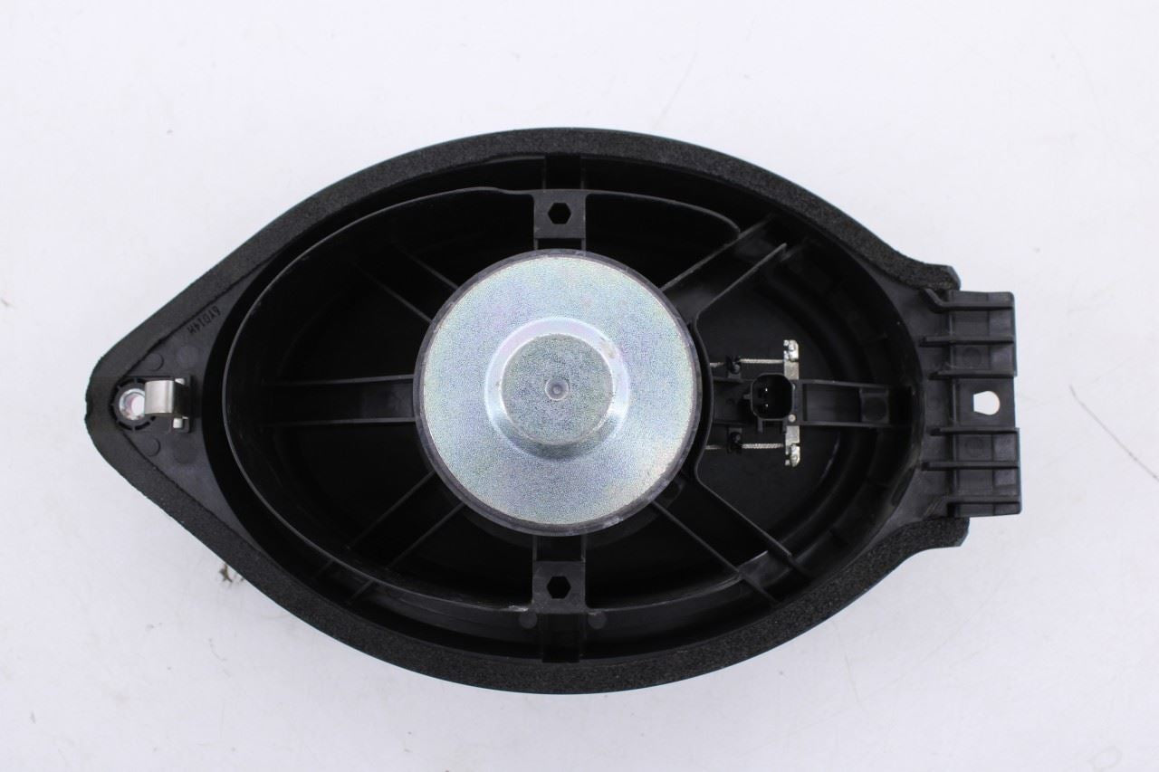 2018-2024 Chevrolet Equinox LT Front Right and Left Door Audio Speaker 841565567