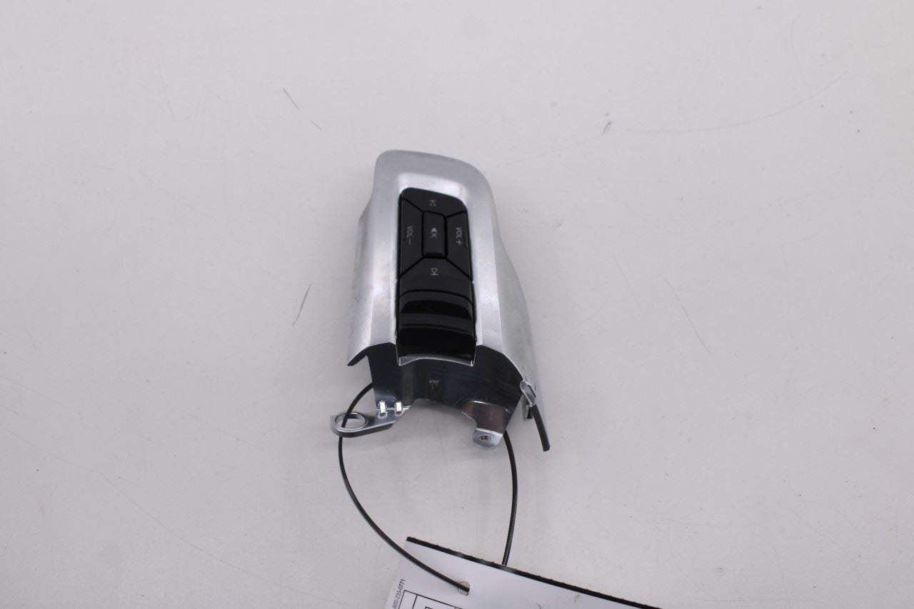 2015-23 Ford Mustang GT 5.0L Steering Wheel Upper Control Switch Buttons w/ Trim10