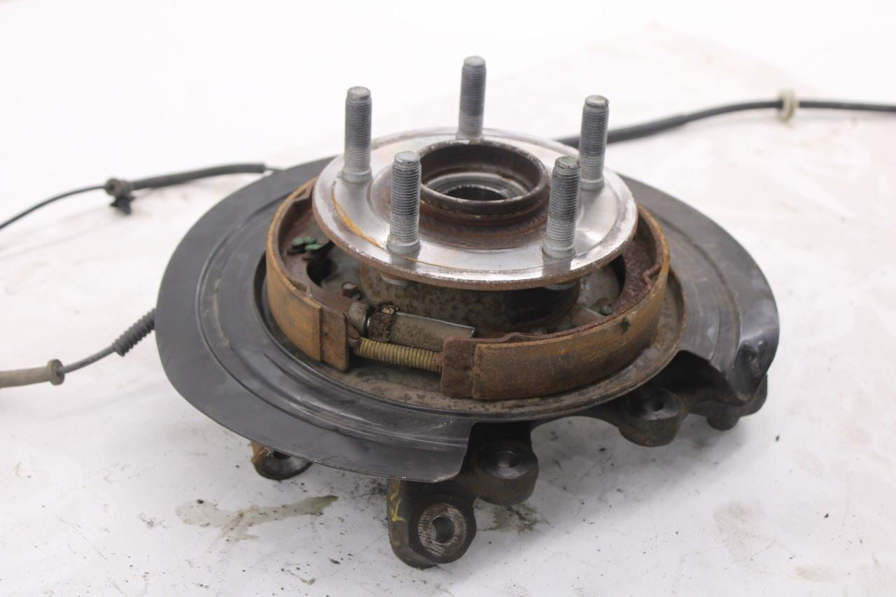 11-15 Dodge Durango SXT AWD Rear Driver Left Side Spindle Knuckle Hub 4877103AD5
