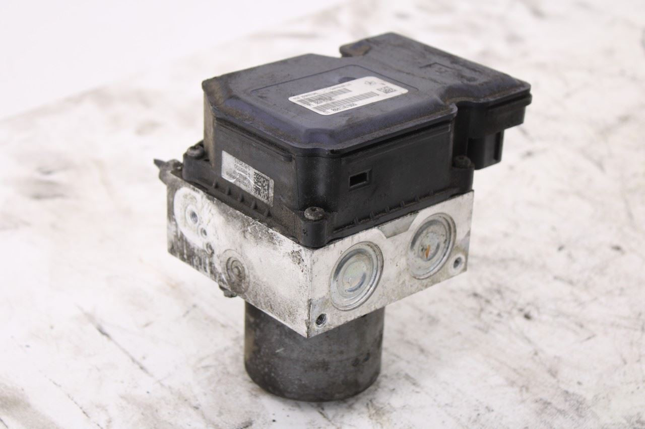 14-15 Dodge Durango SXT 3.6L ABS Anti Lock Brake Pump Control Module 68241676AC4