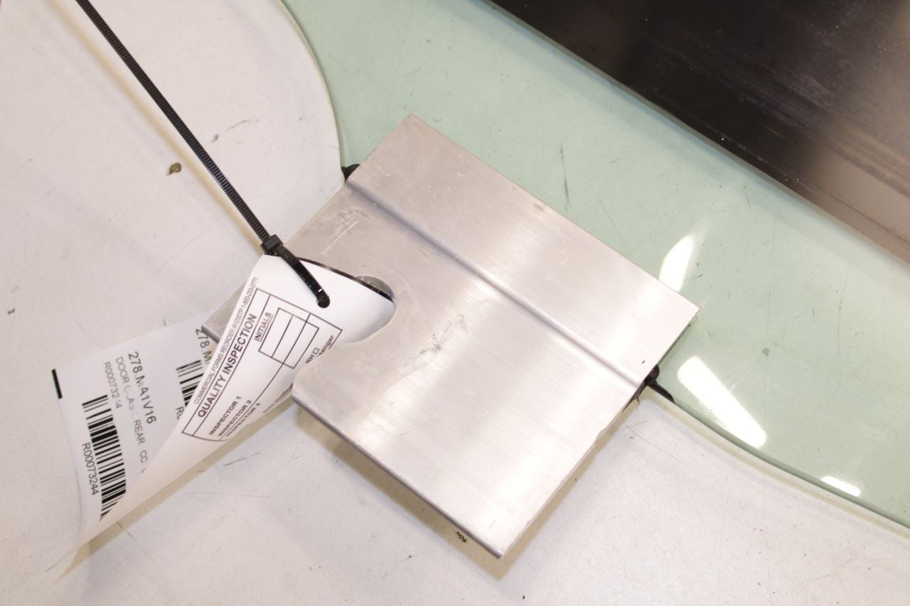 2014-2021 Maserati Ghibli S Q4 Rear Right Side Door Window Glass 670038121 OEM - Alshned Auto Parts