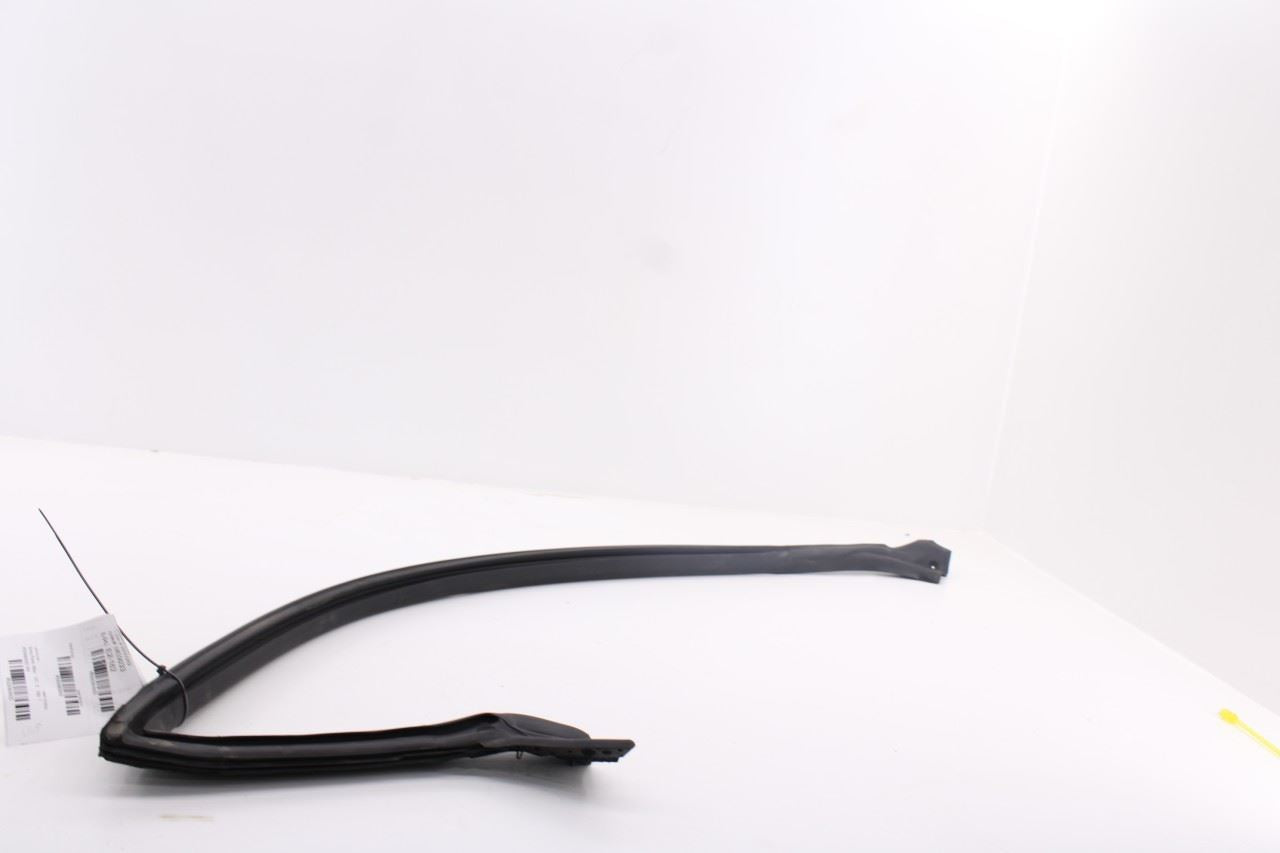 15-23 Ford Mustang GT Right Side Upper Door Glass Run Channel Weather-strip Seal - Alshned Auto Parts