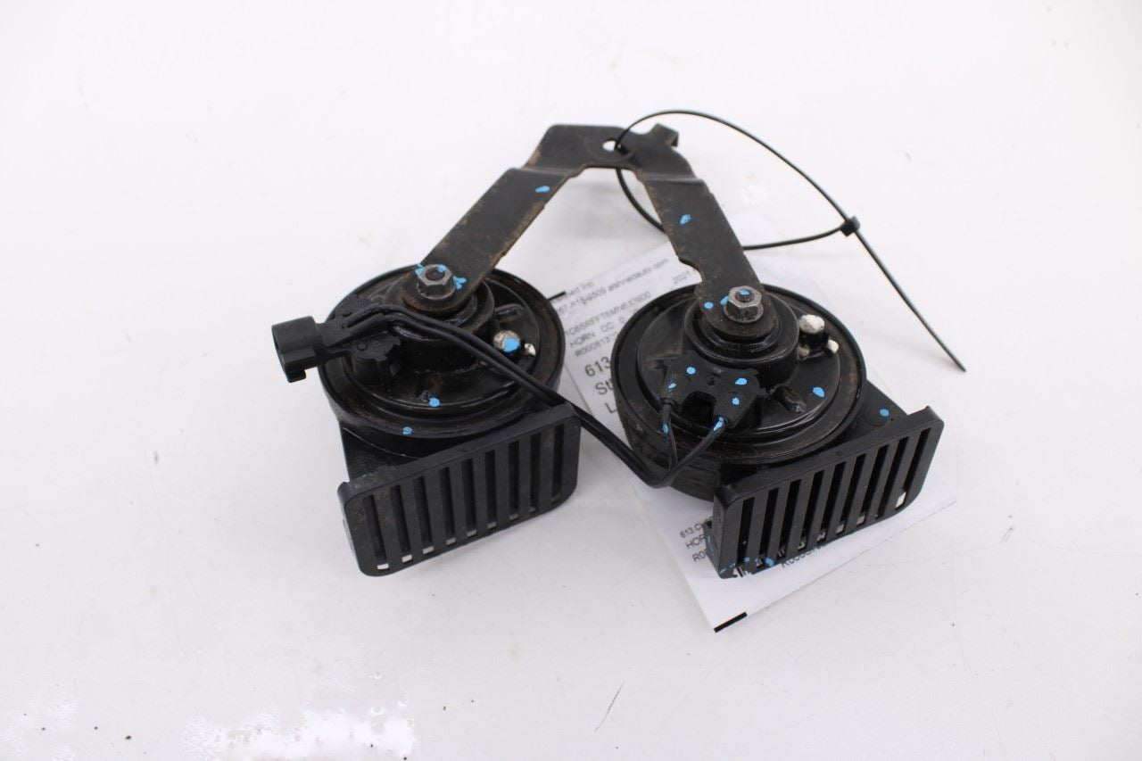 2020-2025 RAM 1500 Big Horn Dual Note Electric Horn w Bracket 68290864AC OEM4
