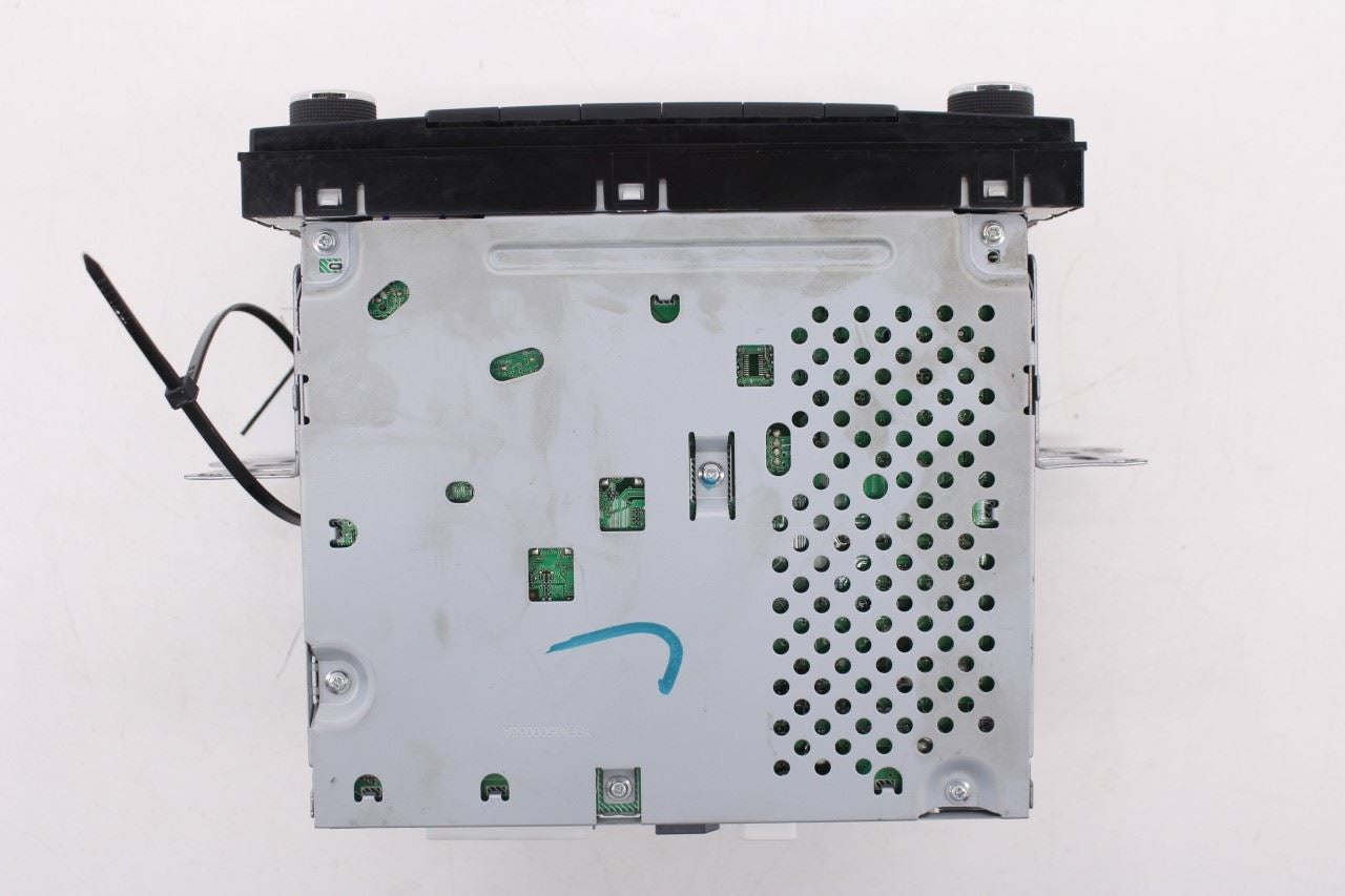 17-19 Nissan Sentra SV Radio Faceplate Control w/ Receiver CD Player and Display9