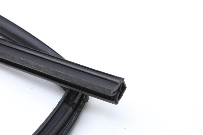 2014-20 Infiniti QX60 Front Right Door Window Glass Run Channel 80330-3JA0C OEM - Alshned Auto Parts