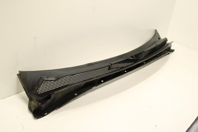 2019-2023 Chevrolet Silverado 1500 Windshield Cowl Grille Panel 84481175 OEM - Alshned Auto Parts