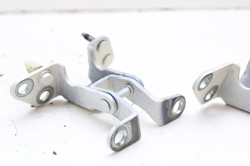 18-22 Ford EcoSport Rear Liftgate Tailgate Lower and Upper Hinge CN1Z-7426810-B - Alshned Auto Parts