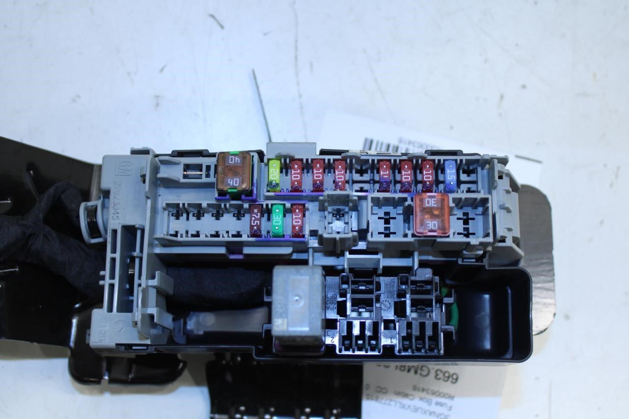 18-24 Chevrolet Equinox Rear Compartment Cabin Fuse Relay Junction Box 22923945 - Alshned Auto Parts
