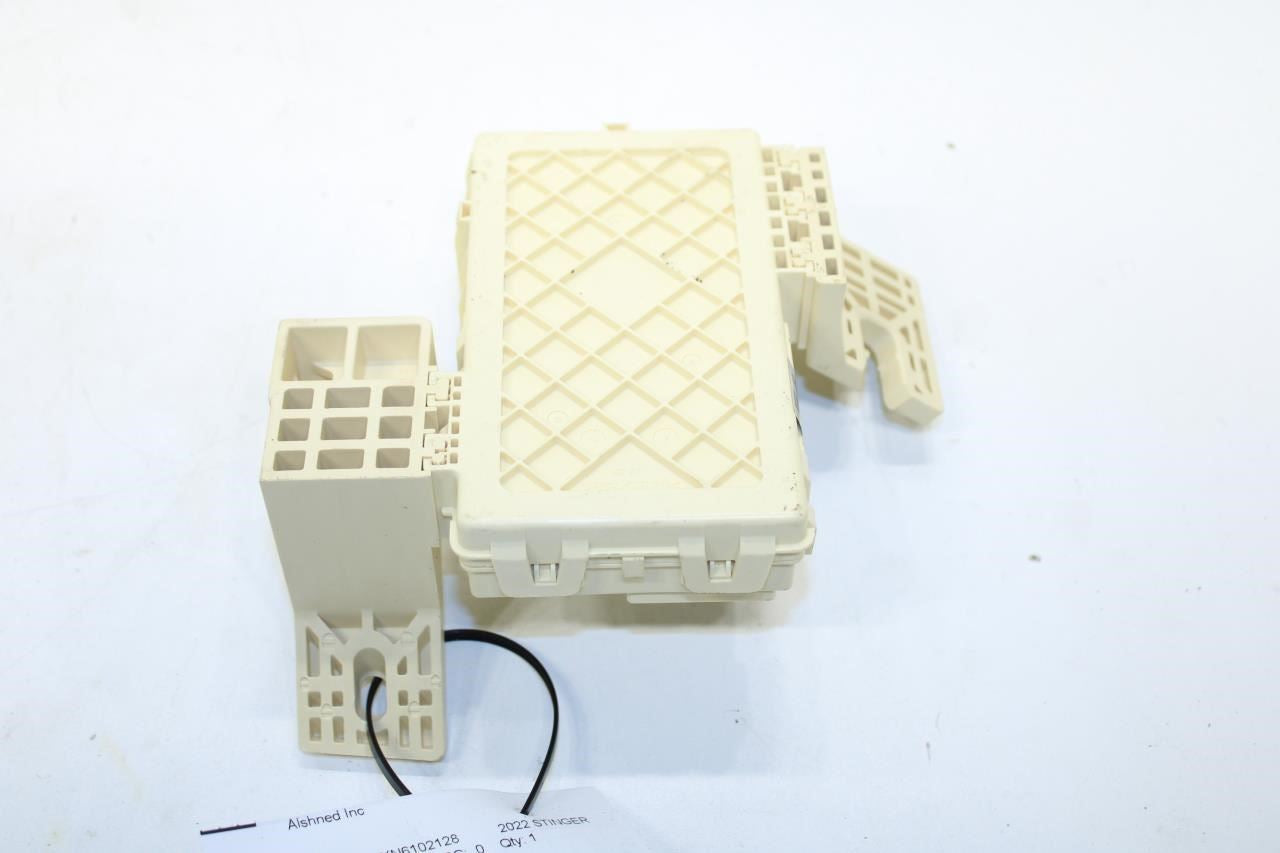 2022-2023 Kia Stinger GT1 3.3L AWD Rear Trunk Junction Fuse Box 91957-J5010 OEM - Alshned Auto Parts